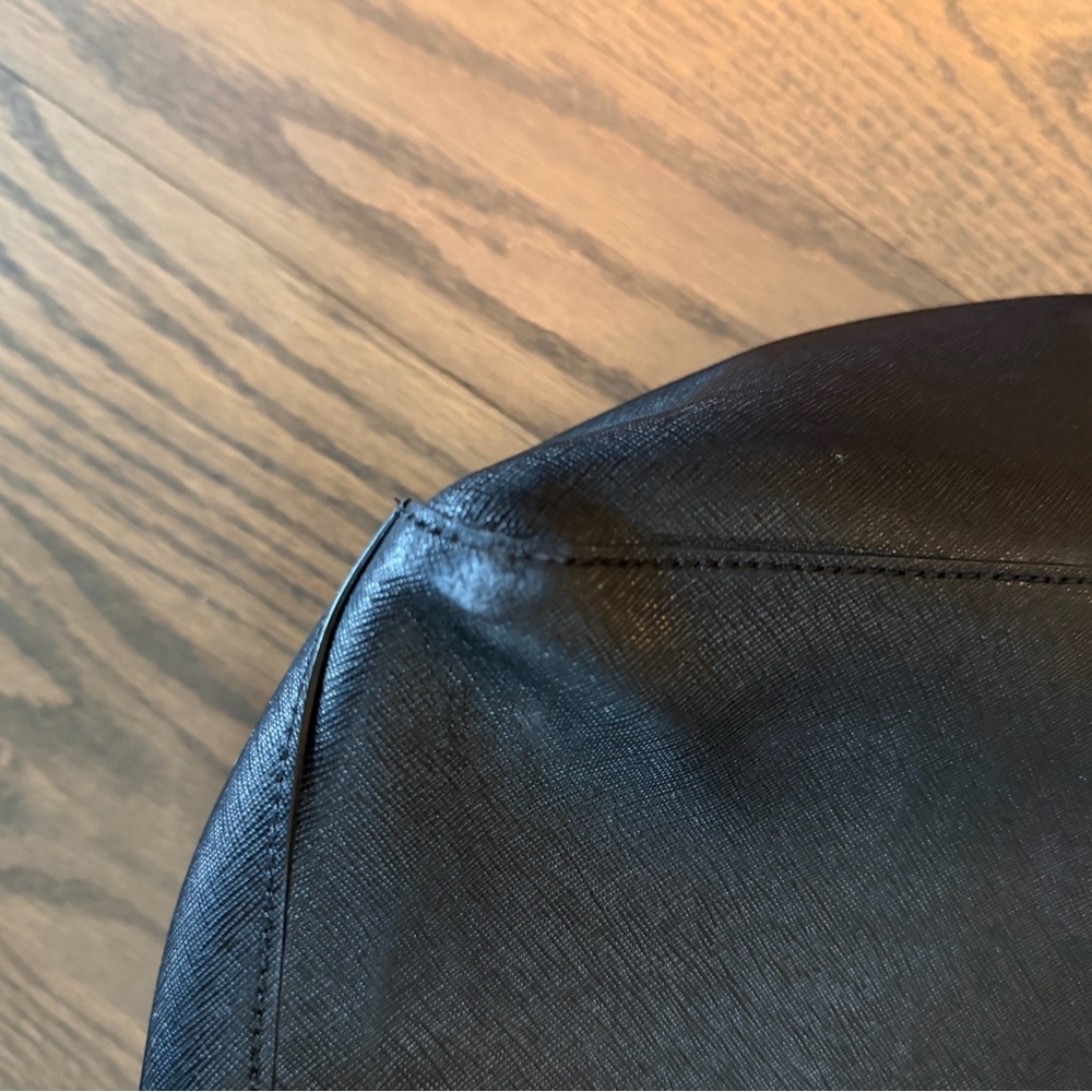 Tory Burch Black Leather ‘yoke’ buckle Tote Bag - Picture 10 of 10